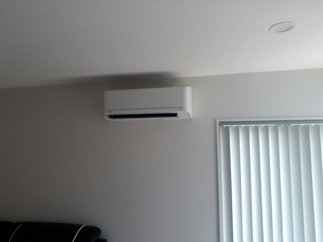 a2 1024x768 640x480 c - Heat Pumps / Air Conditioning